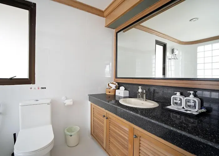 Apartment Elegant King Br Bathtub, Bts Bkk Btb8